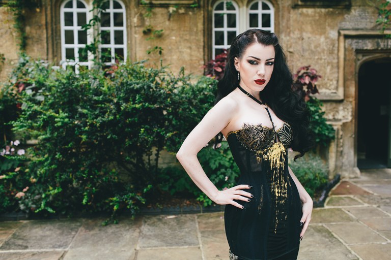 Corset by Karolina Laskowska. Modelled by Threnody in Velvet. Photography by Chris Murray.