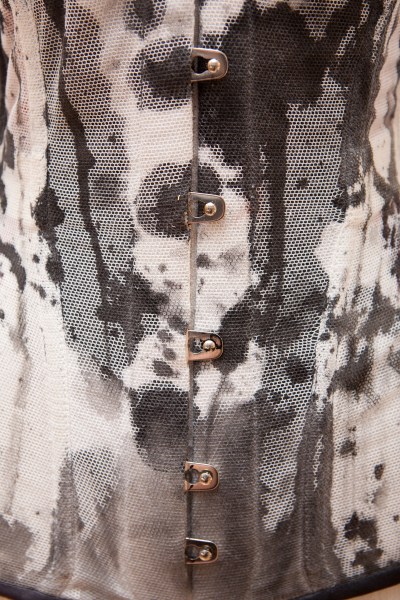 Ink corset by Karolina Laskowska, antique busk detail