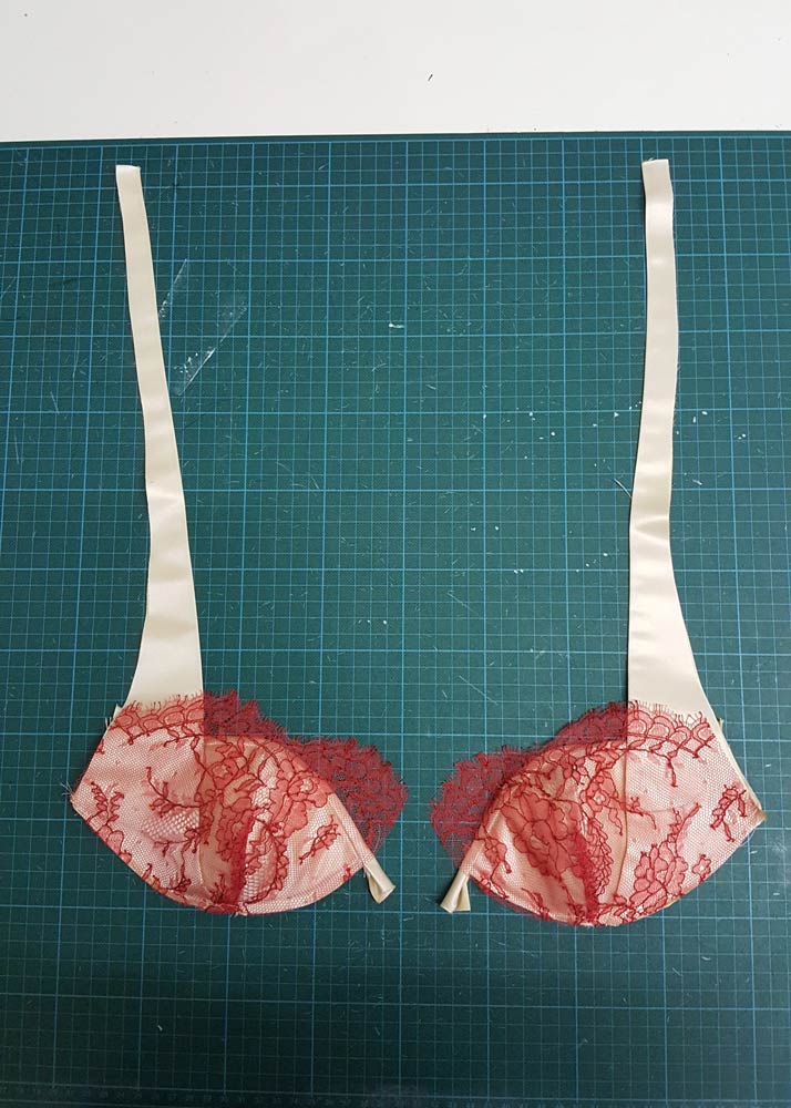 Bra cups mid-construction Photo by Karolina Laskowska